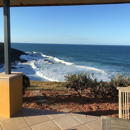 Oceanscape Luxury Beachfront Villas Scotts Head Eksteriør billede