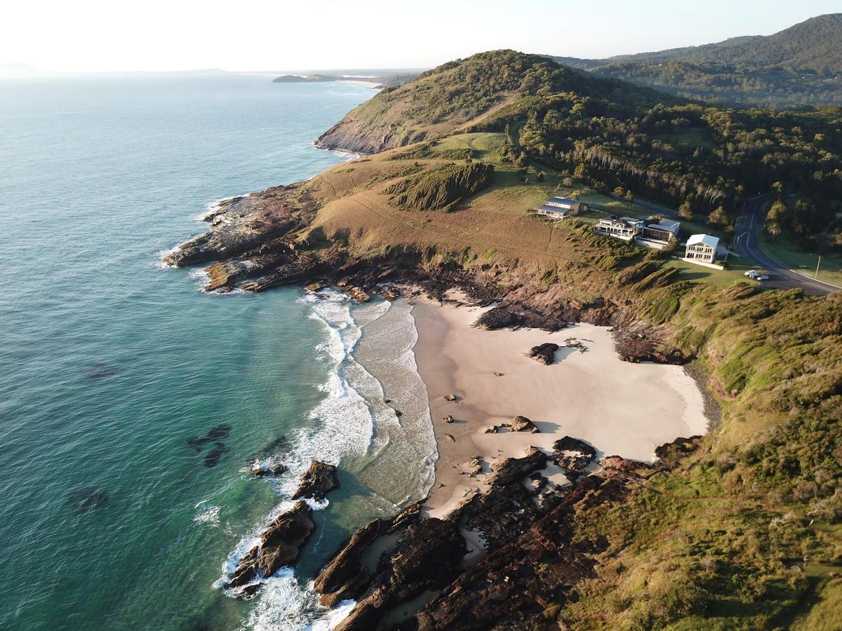 Oceanscape Luxury Beachfront Villas Scotts Head Eksteriør billede