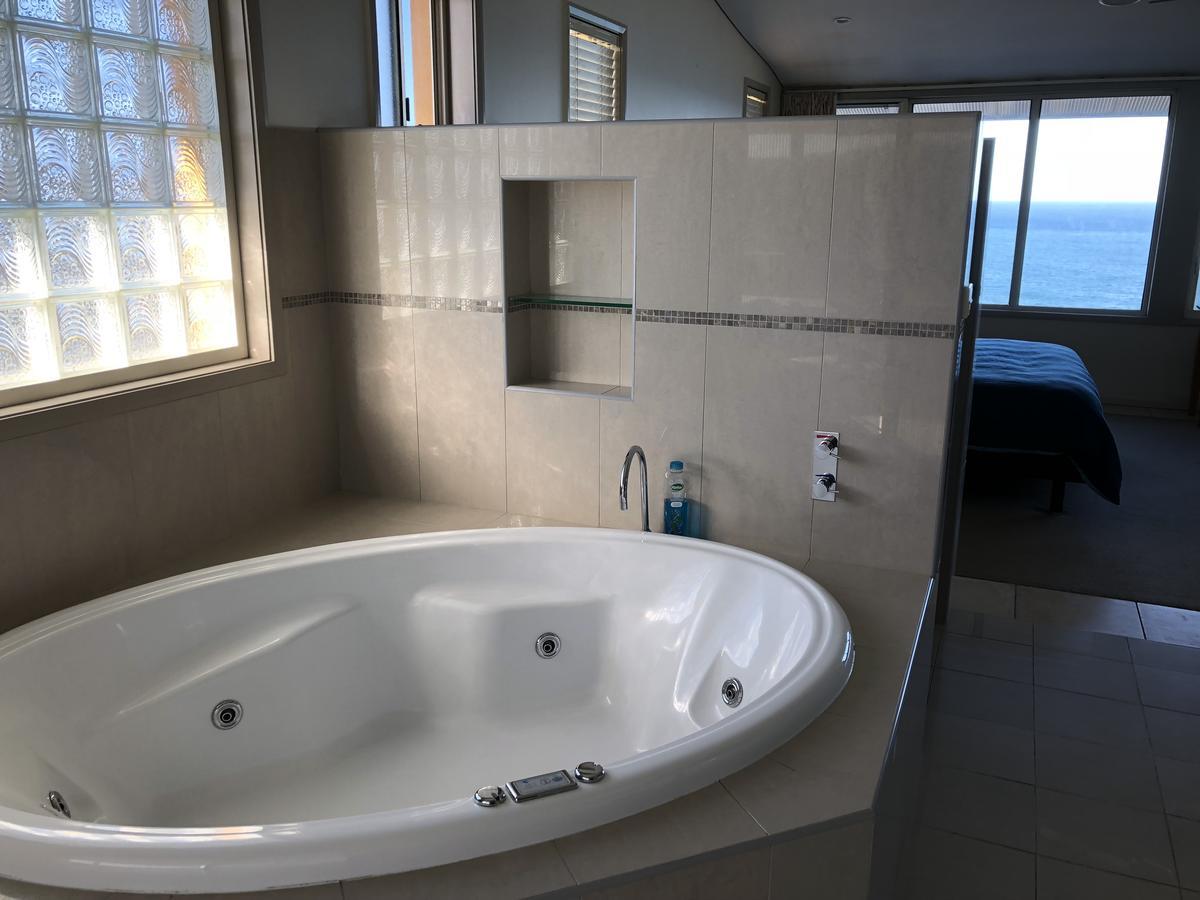 Oceanscape Luxury Beachfront Villas Scotts Head Værelse billede